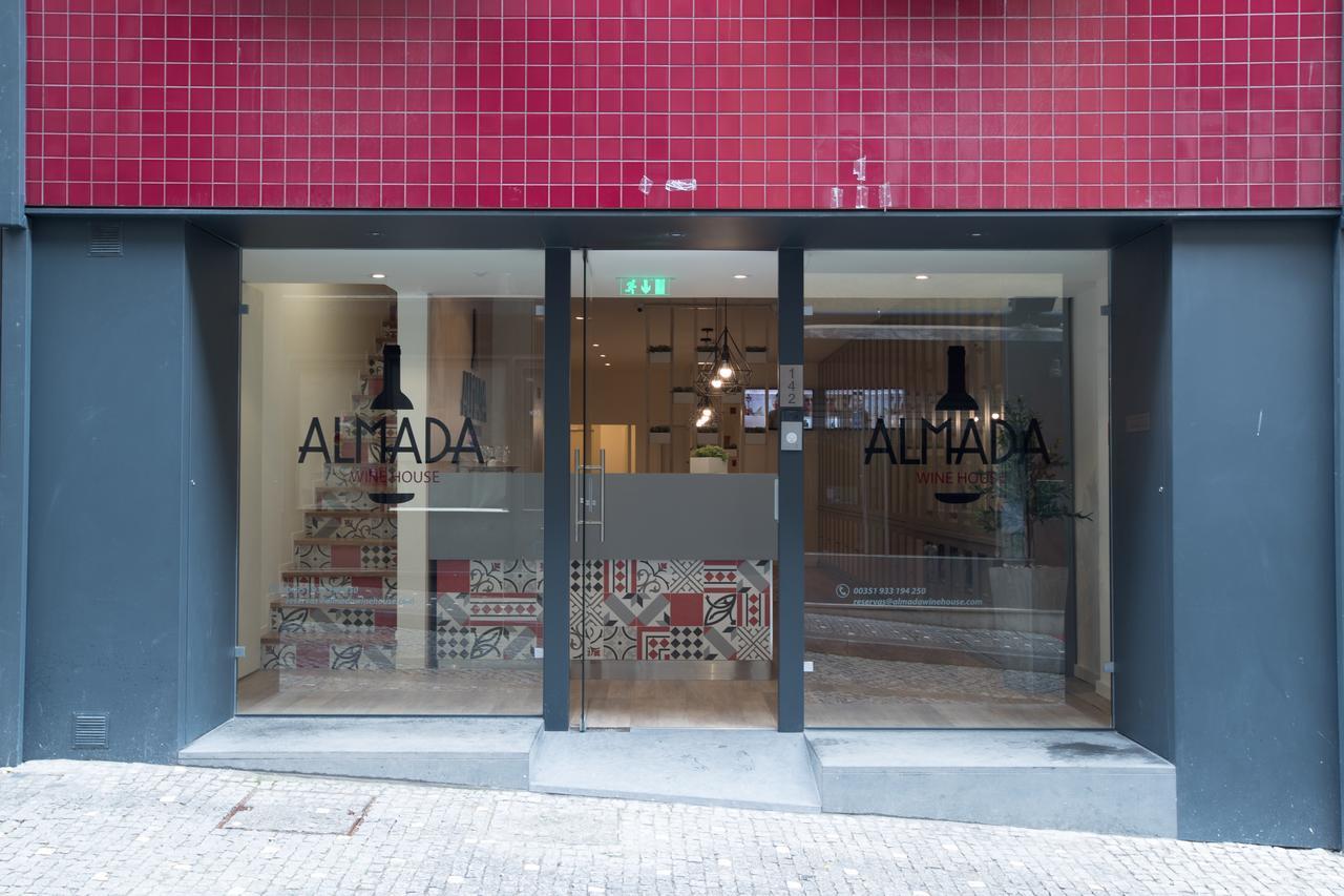 Almada Wine House - Tourism Apartments OOporto Exterior foto