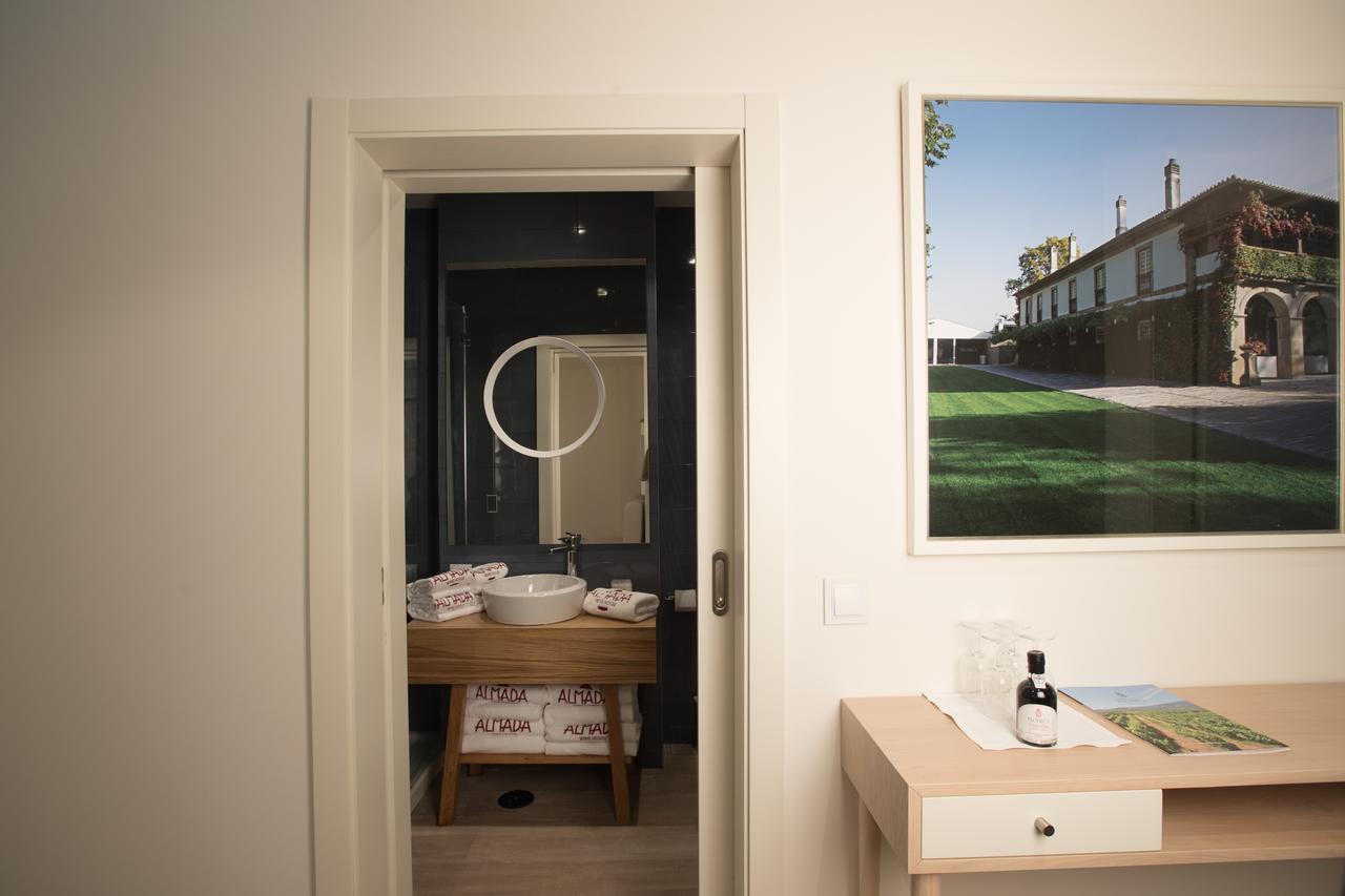 Almada Wine House - Tourism Apartments OOporto Exterior foto